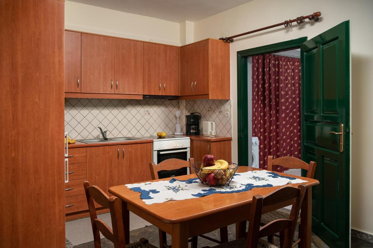 הוילה קלמאקי Petrakis Afrathias Garden House מראה חיצוני תמונה