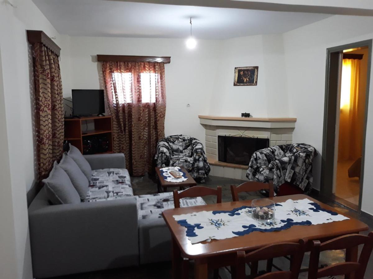 הוילה קלמאקי Petrakis Afrathias Garden House מראה חיצוני תמונה
